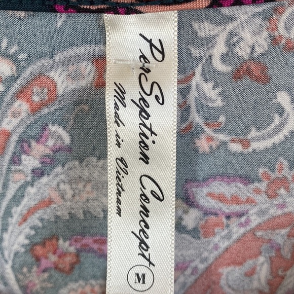 PerSeption Concept paisley 3/4 sleeved Top, Size M, NWT - Picture 2 of 6